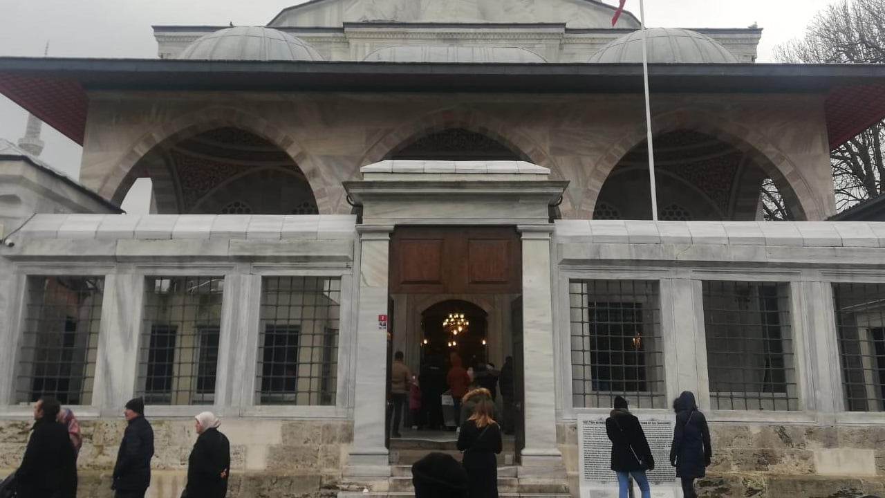 Foto - Yabancı dil öğreniminde uzman isimden pratik uyarısı: Çocuğunuzu Sultanahmet'e götürün
