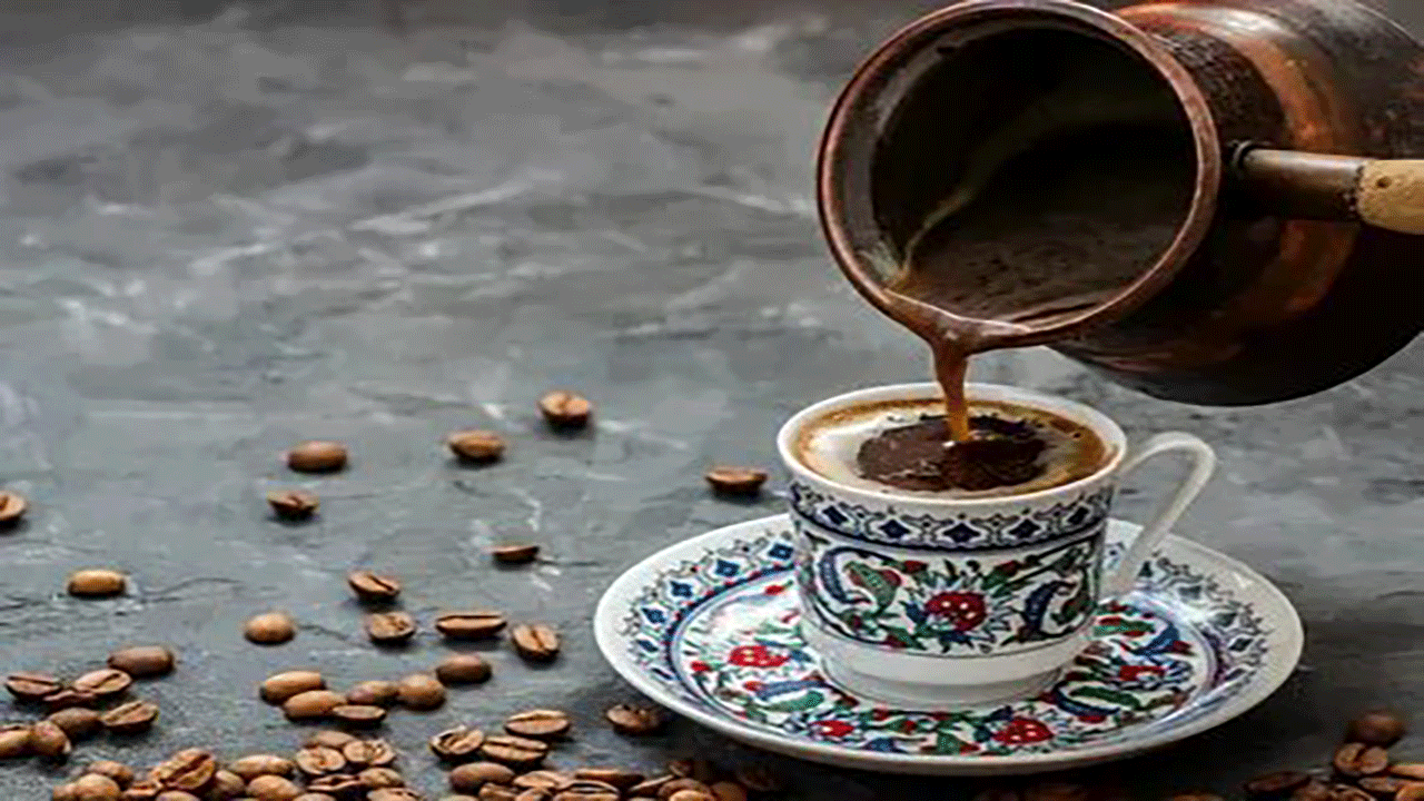 Foto - Yağ yakımını ikiye katlıyor! Sabah içilen kahvenin içine bir tutam eklemek metabolizmayı roketliyor!