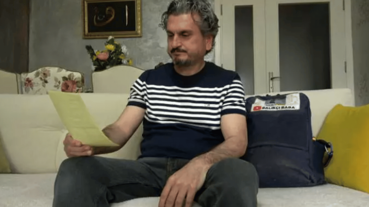 Yakaladığı balığın sevinci kursağında kaldı! Gelen kağıtla neye uğradığını şaşırdı!