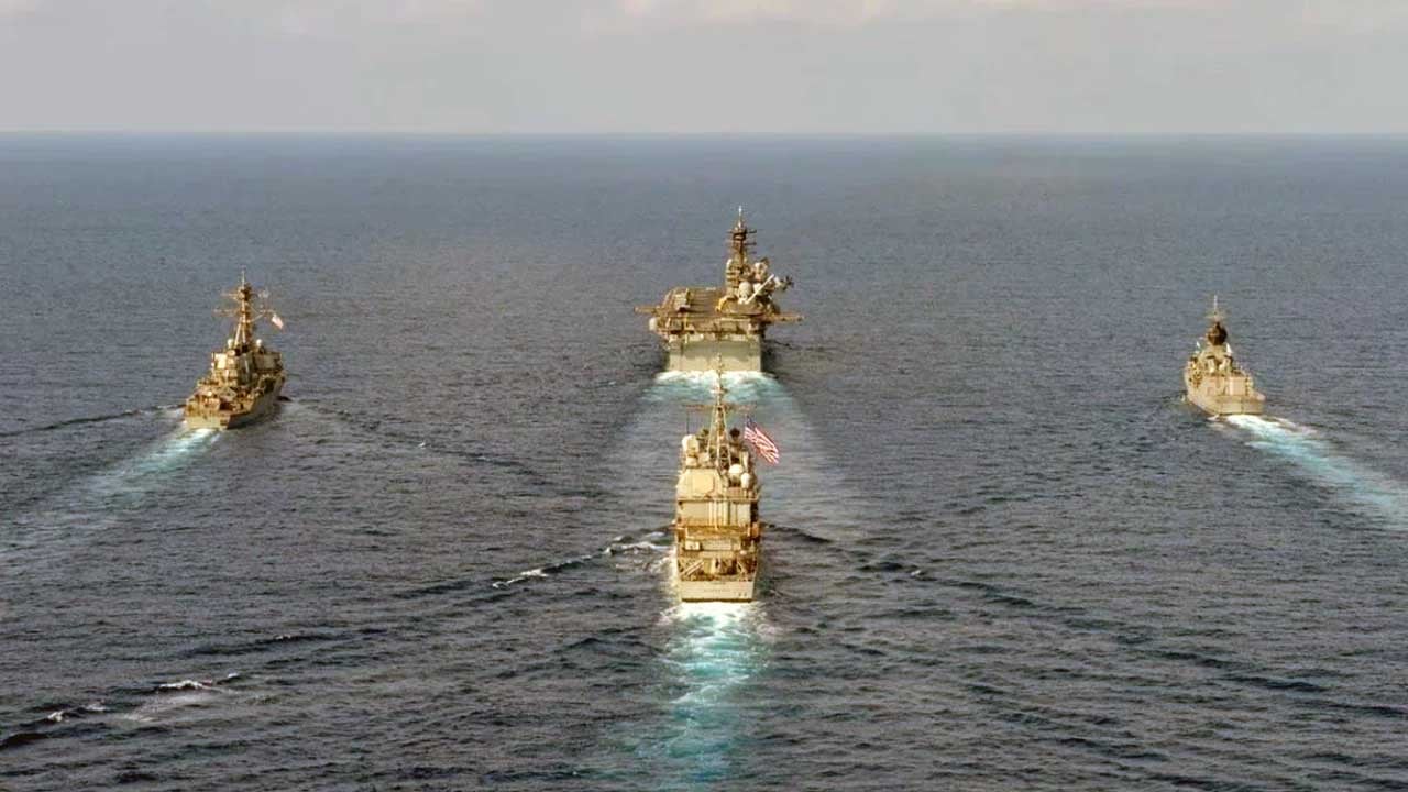 Foto - Yanına müttefikini de aldı! ABD'den Çin Denizi'nde gövde gösterisi