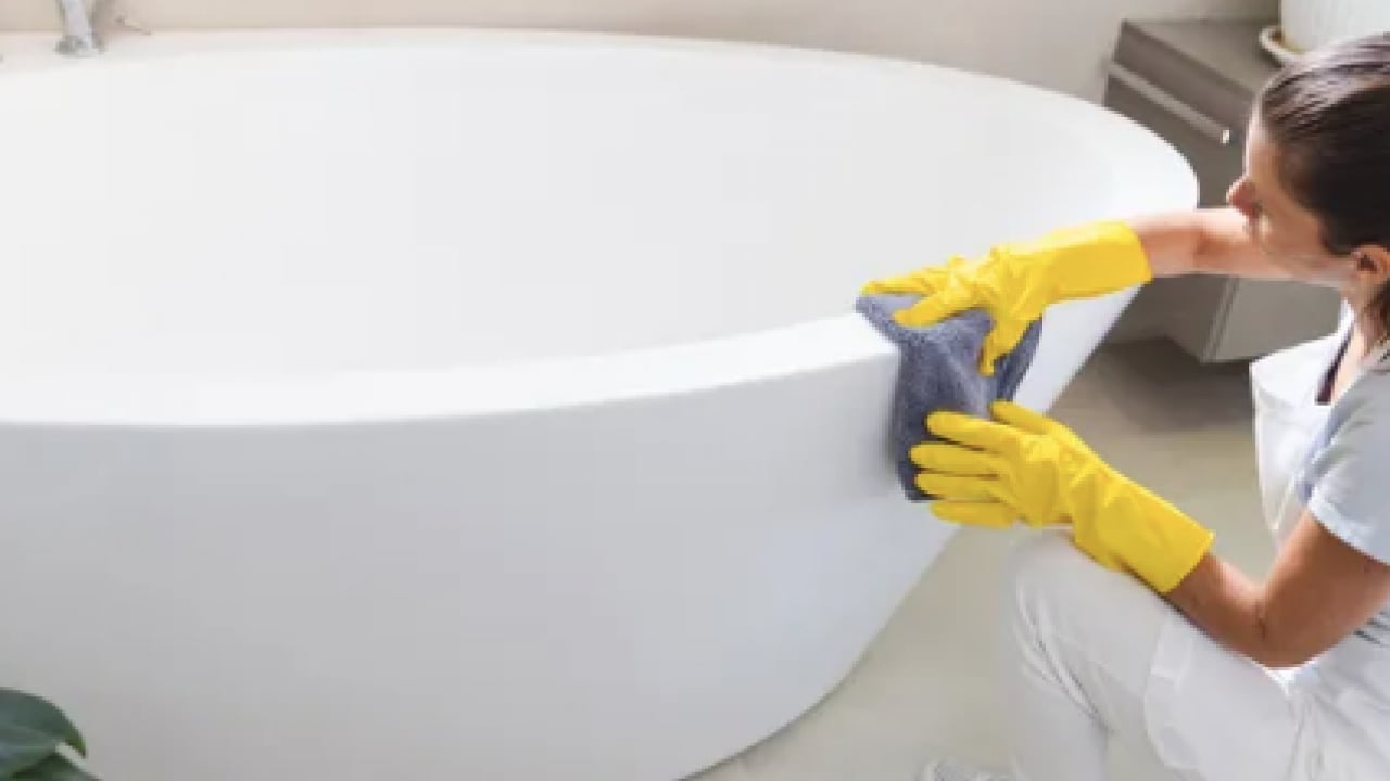 Yanlış yapmayın... Banyoda temizlik sırasına dikkat! Önce aynayı mı tuvaleti mi...