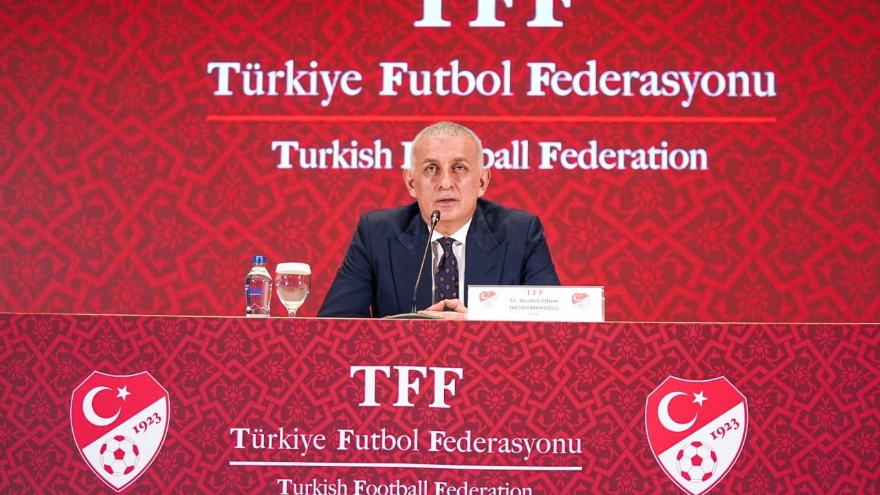 Foto - Yapay Zeka bile 'İstifa' dedi: Hacıosmanoğlu hala top dolaştırıyor