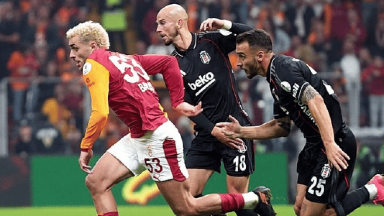 Foto - Yapay zeka yanıtladı: Beşiktaş-Galatasaray derbisini kim kazanacak? Müthiş derbi...