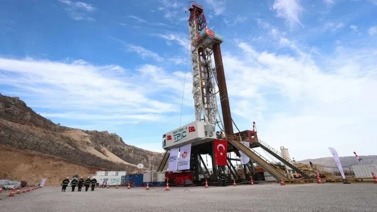 Foto - Yapılan çalışmalarda sona gelindi! O ilimizden petrol fışkırması an meselesi