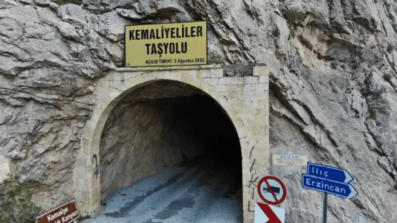 Foto - Yapımı 132 yıl sürdü! Dünyanın en tehlikelilerinden!