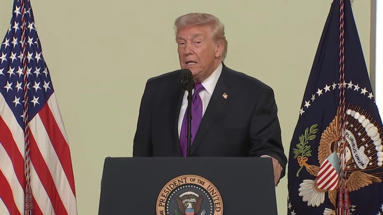 Yapmadığı bir bu kalmıştı! Trump "Bu çok büyük bir iş" deyip tanıtımını yaptı