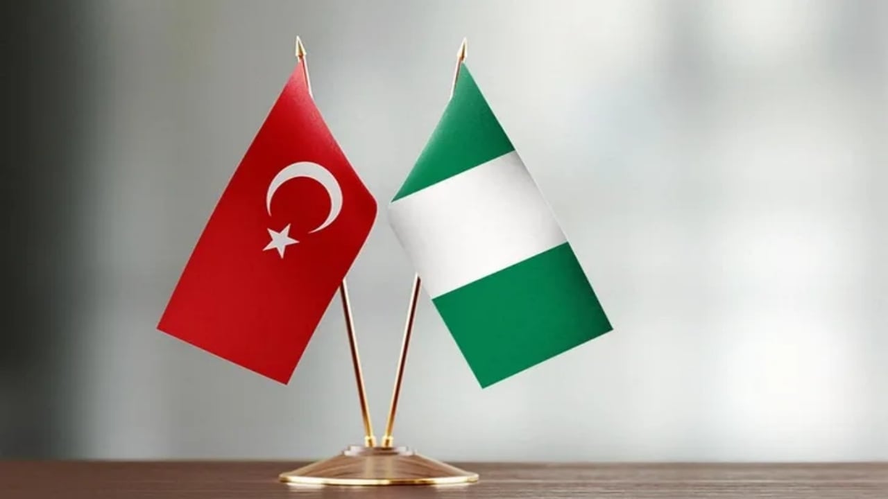 Foto - "Yapsanız yapsanız siz yaparsınız" dediler, Türkiye’yi ülkeye davet ettiler: "Lütfen ordumuzu güçlendirmemize yardım edin"