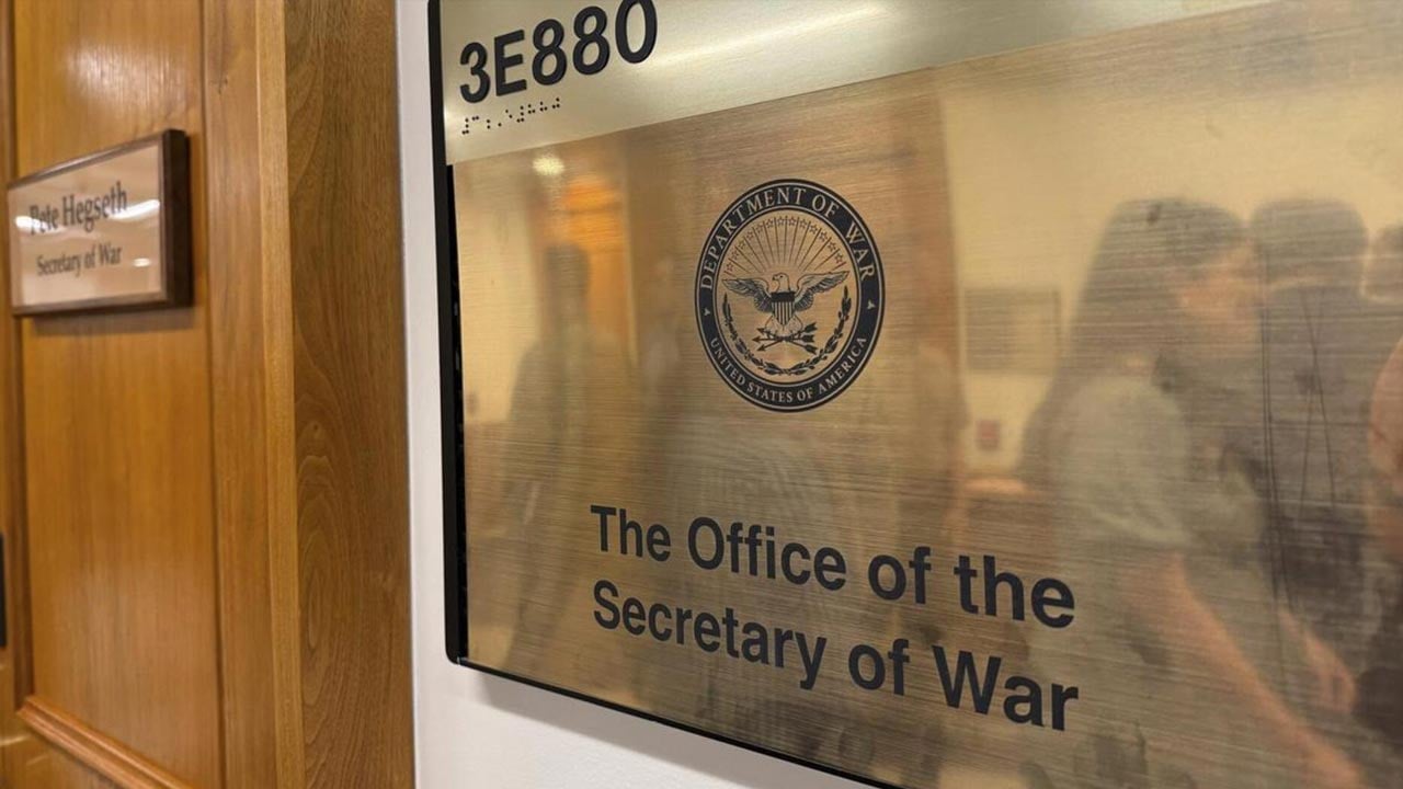 Foto - Yaptıkları ve söyledikleri çelişiyor! Ha Trump ha dansöz