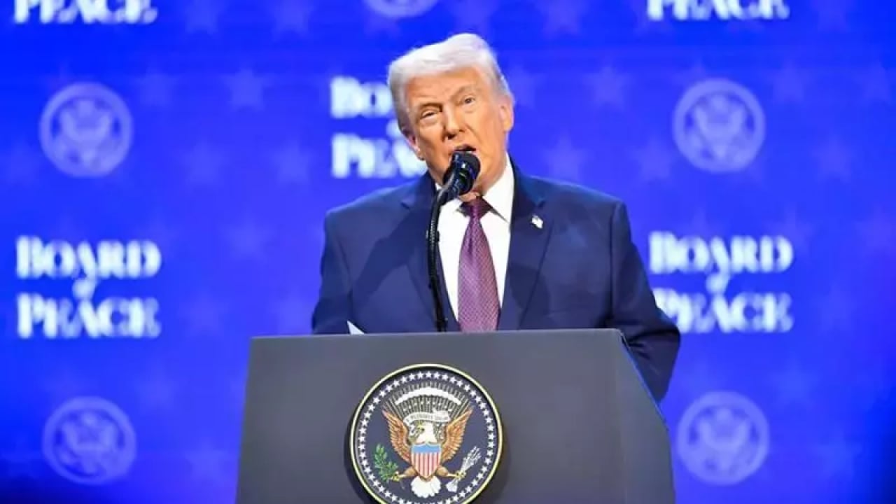 Foto - Yaptıkları ve söyledikleri çelişiyor! Ha Trump ha dansöz