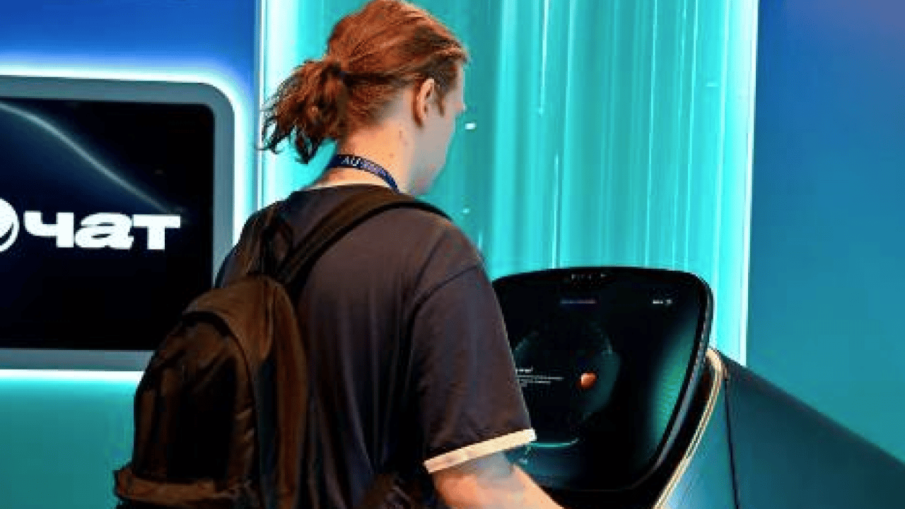 Rusya çip engelini aşabilecek mi? Yaptırımların gölgesinde teknoloji yarışı: Ülkeler ne yapacağını şaşırdı! Beklenmedik hamle