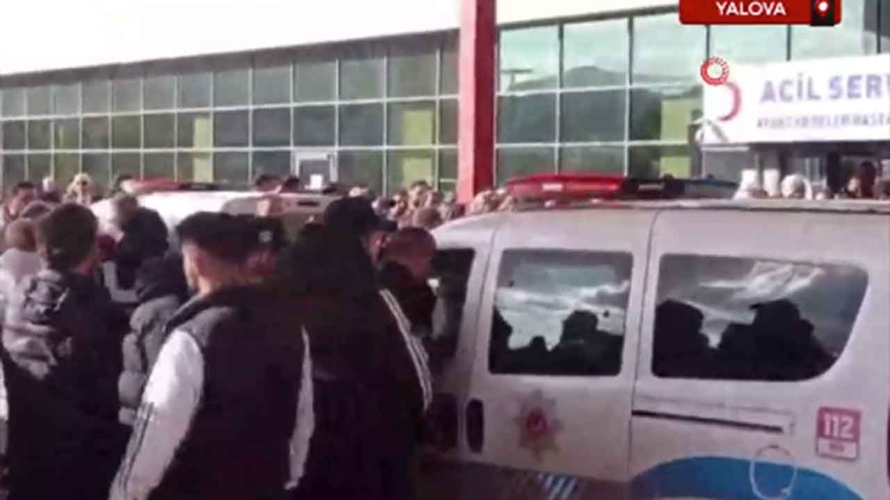 Foto - Yalova'da gerginlik sürüyor! Öfkeli halk hastaneyi bastı
