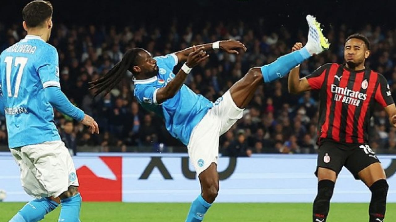 Yarar sağlar mı, enerji verecek mi sorusu akıllarda... Napoli'den Galatasaray'a bir yıldız daha!