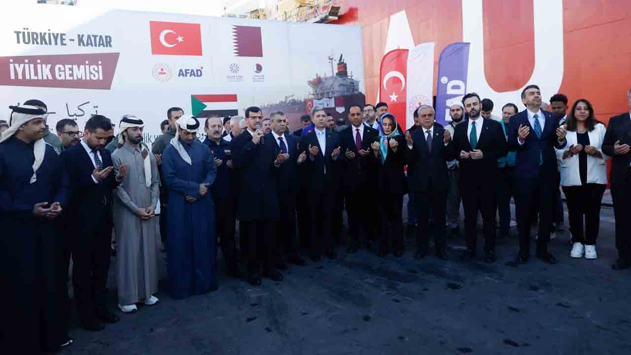 Foto - Yardım seferberliği denize açıldı: ‘6. İyilik Gemisi’ Sudan yolunda