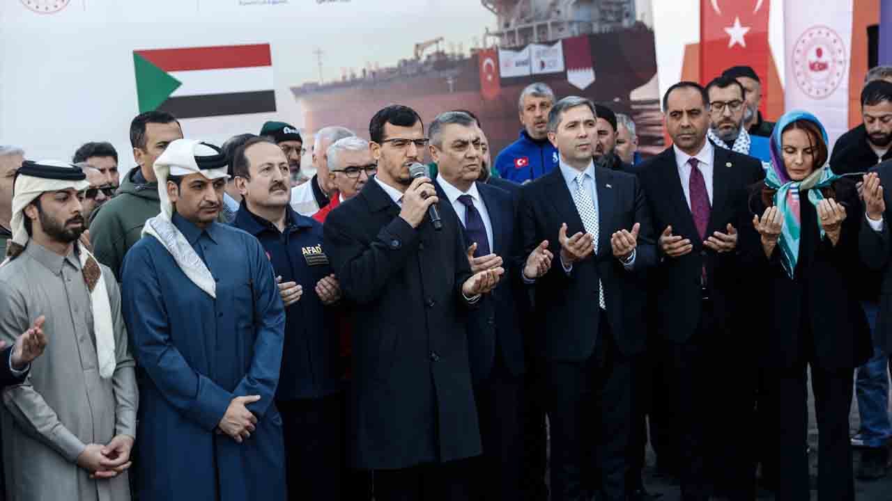 Foto - Yardım seferberliği denize açıldı: ‘6. İyilik Gemisi’ Sudan yolunda