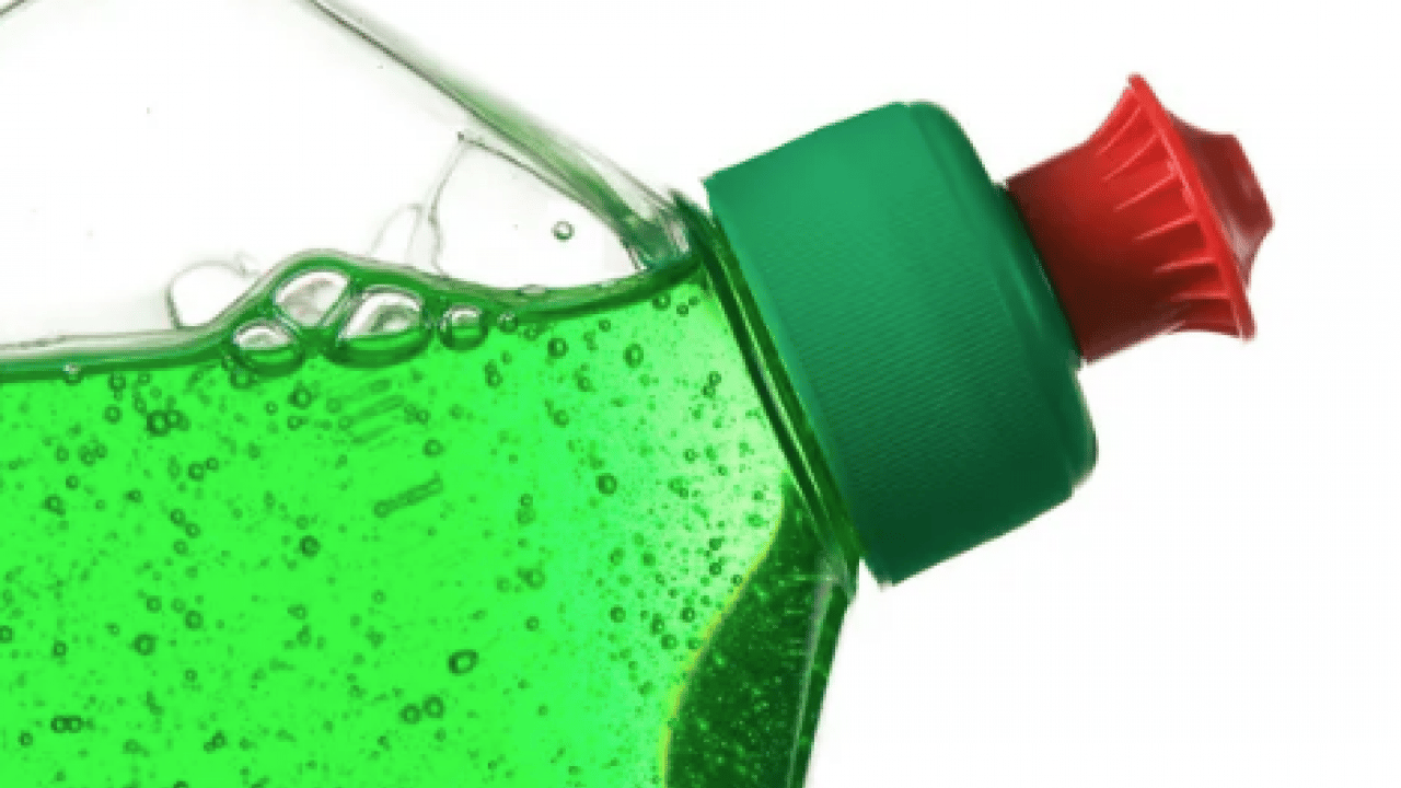 Foto - Yarım asırlık temizlik sırrı... Tıkanan giderleri saniyeler içerisinde açıyor! 