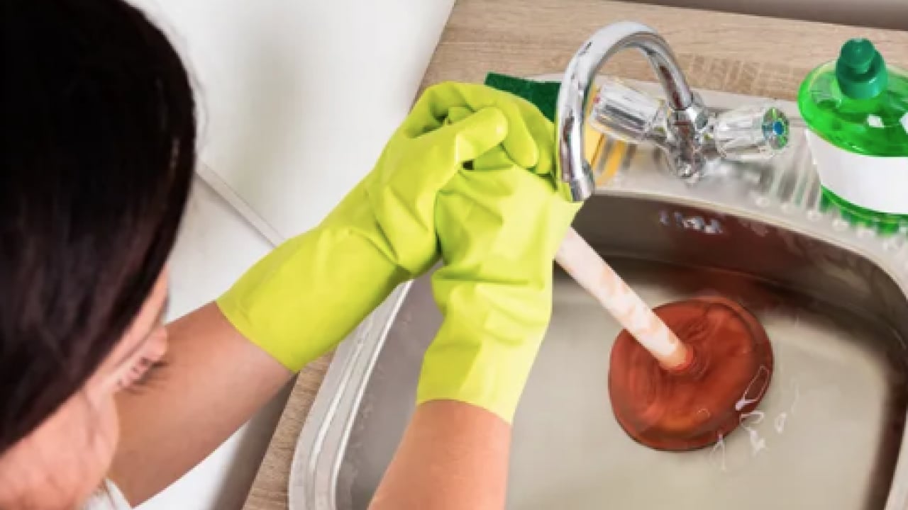 Foto - Yarım asırlık temizlik sırrı... Tıkanan giderleri saniyeler içerisinde açıyor! 