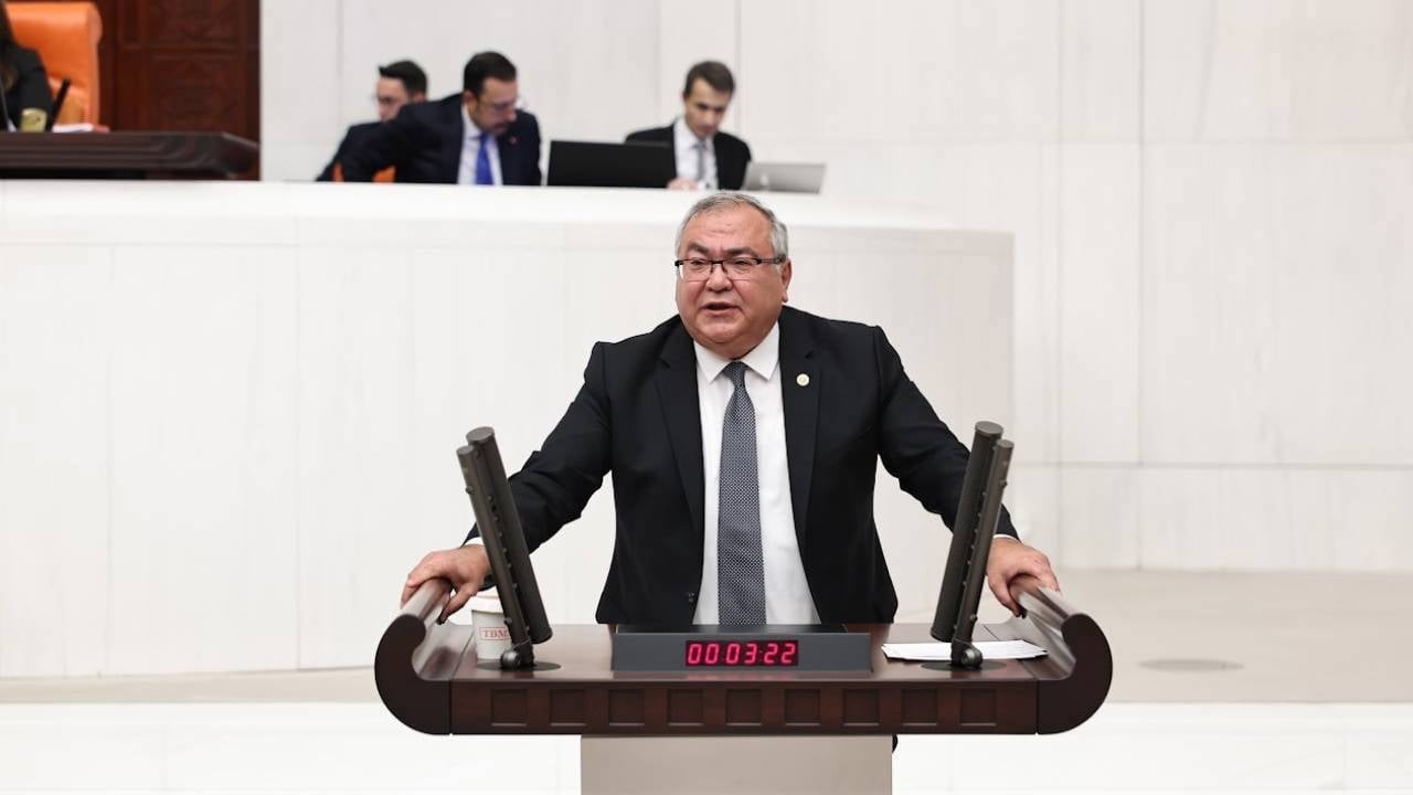 Foto - Yarın başvuru yapılacak! CHP’li isimden "Özgür Özel’in yeni partisinin adı ne olacak?" sorusuna net cevap