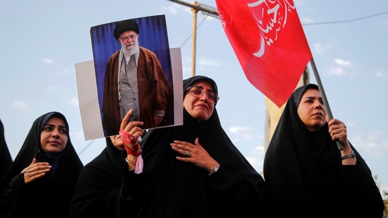 Foto - Yas tutanlar 12 saat yürüyecek! Hamaney’in cenaze alayına milyonlar akın etti