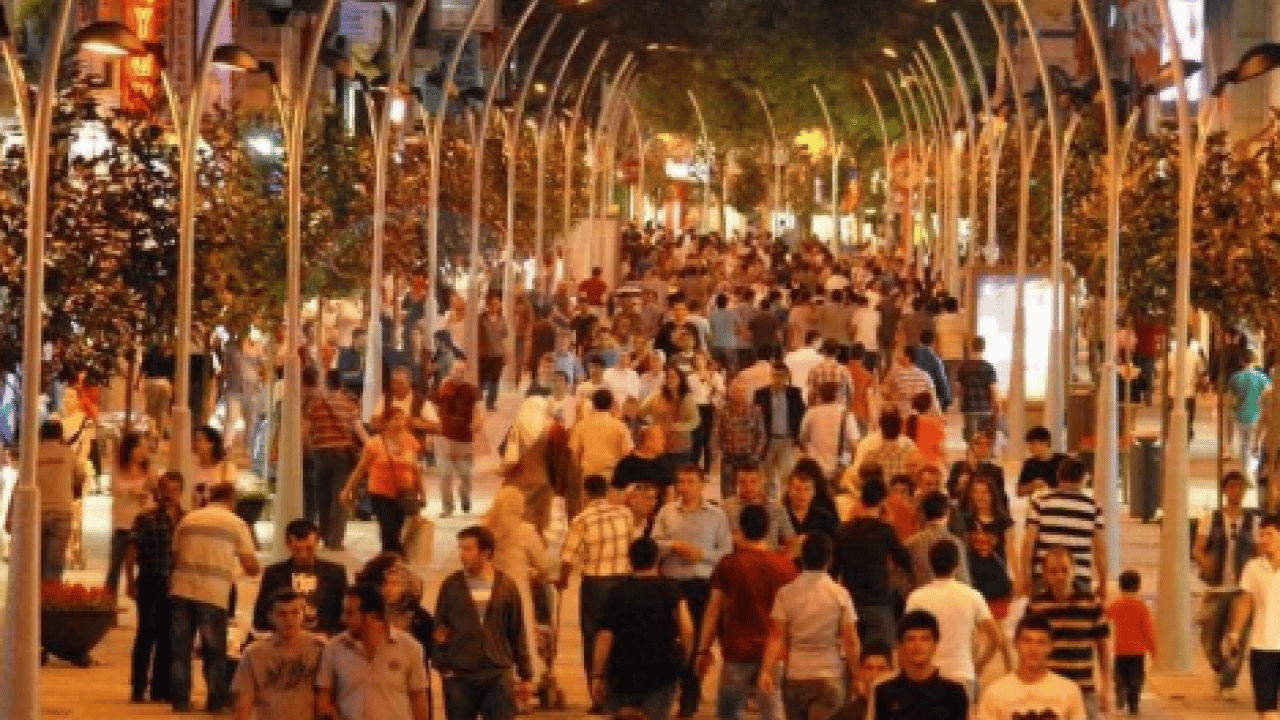 Foto - Her yıl sayıları artıyor: Yabancıların en çok yaşadığı iller belli oldu!