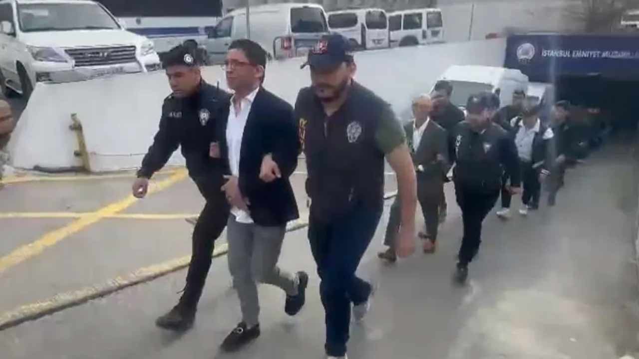 Foto - Yasadışı bahis soruşturmasında sıcak gelişme! Flash Haber TV'nin sahibi Kork’a tahliye
