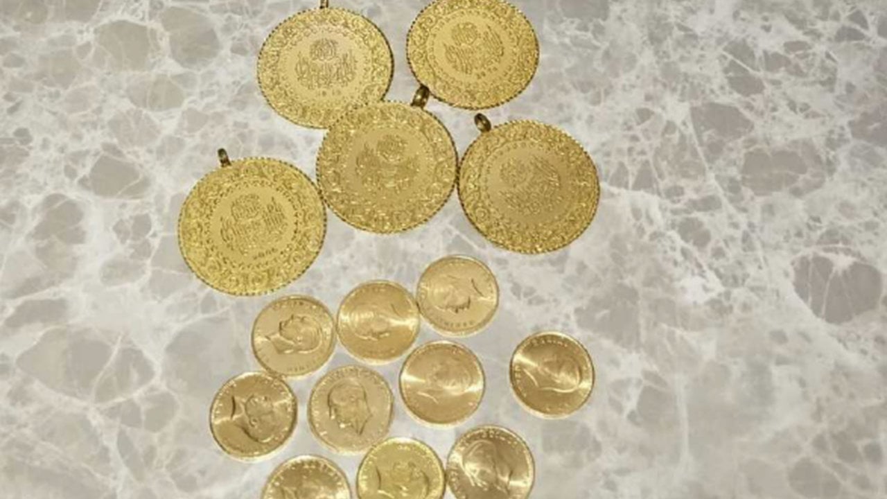 Foto - Yaşlı iki kardeşe ‘ay yıldız’ tuzağı! FETÖ’yü kullanıp tam 40 milyon tokatladılar