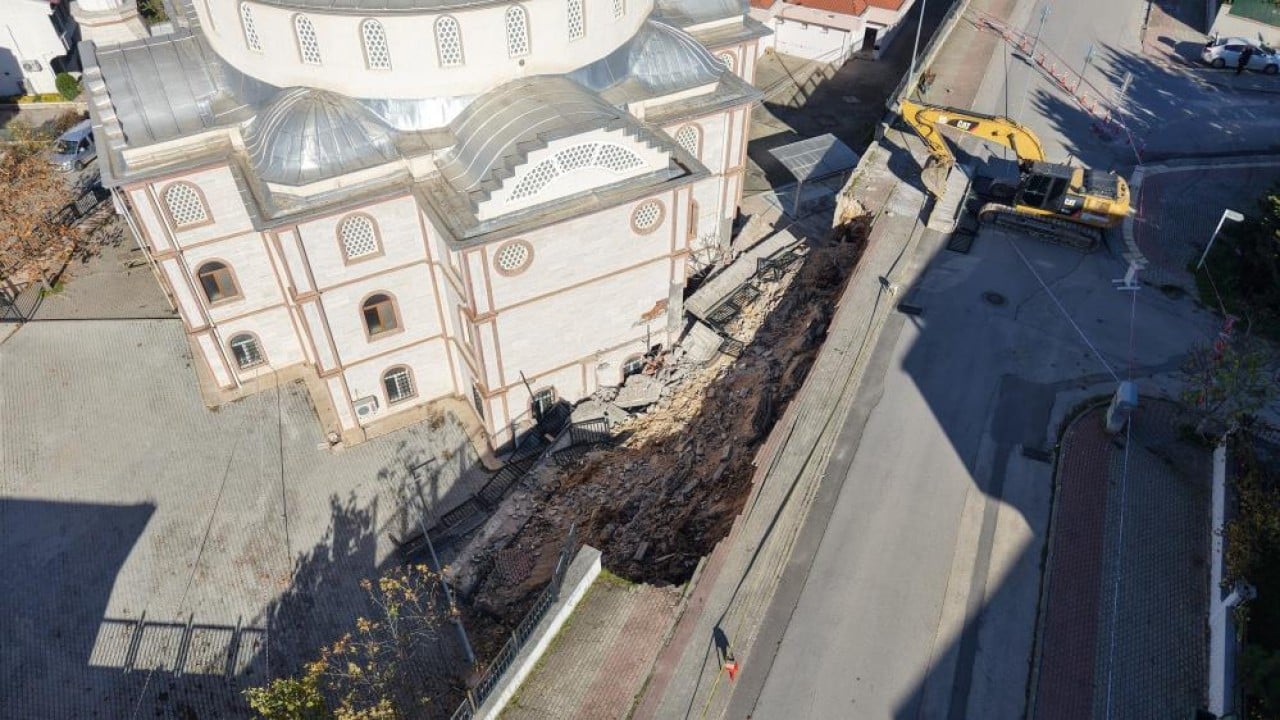 Foto - Yaşlı kadının dikkati faciayı önledi: 31 can saniyelerle kurtuldu 