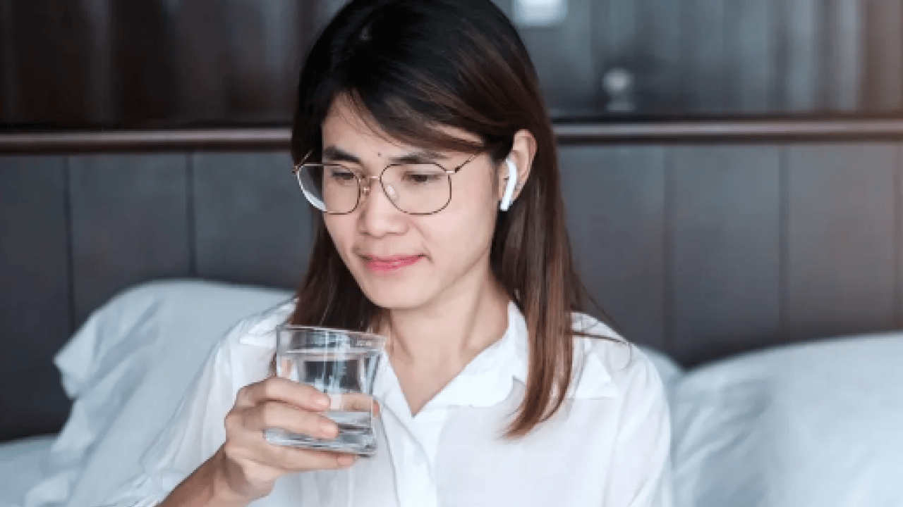 Yatmadan önce 1 bardak su içmenin faydası var mı? Mutlaka denemelisiniz...