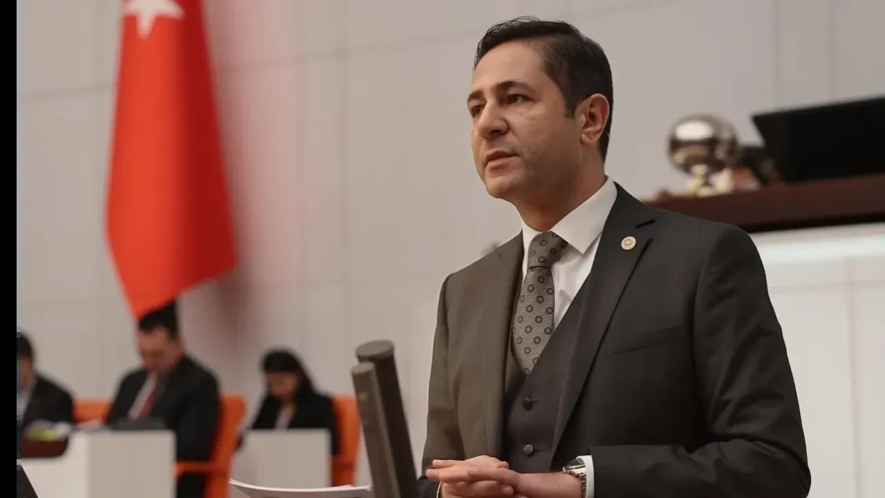 Foto - Yavuz Ağıralioğlu, Oktayları karıştırıp "O bir hayvan" dedi; ortalık yangın yerine döndü