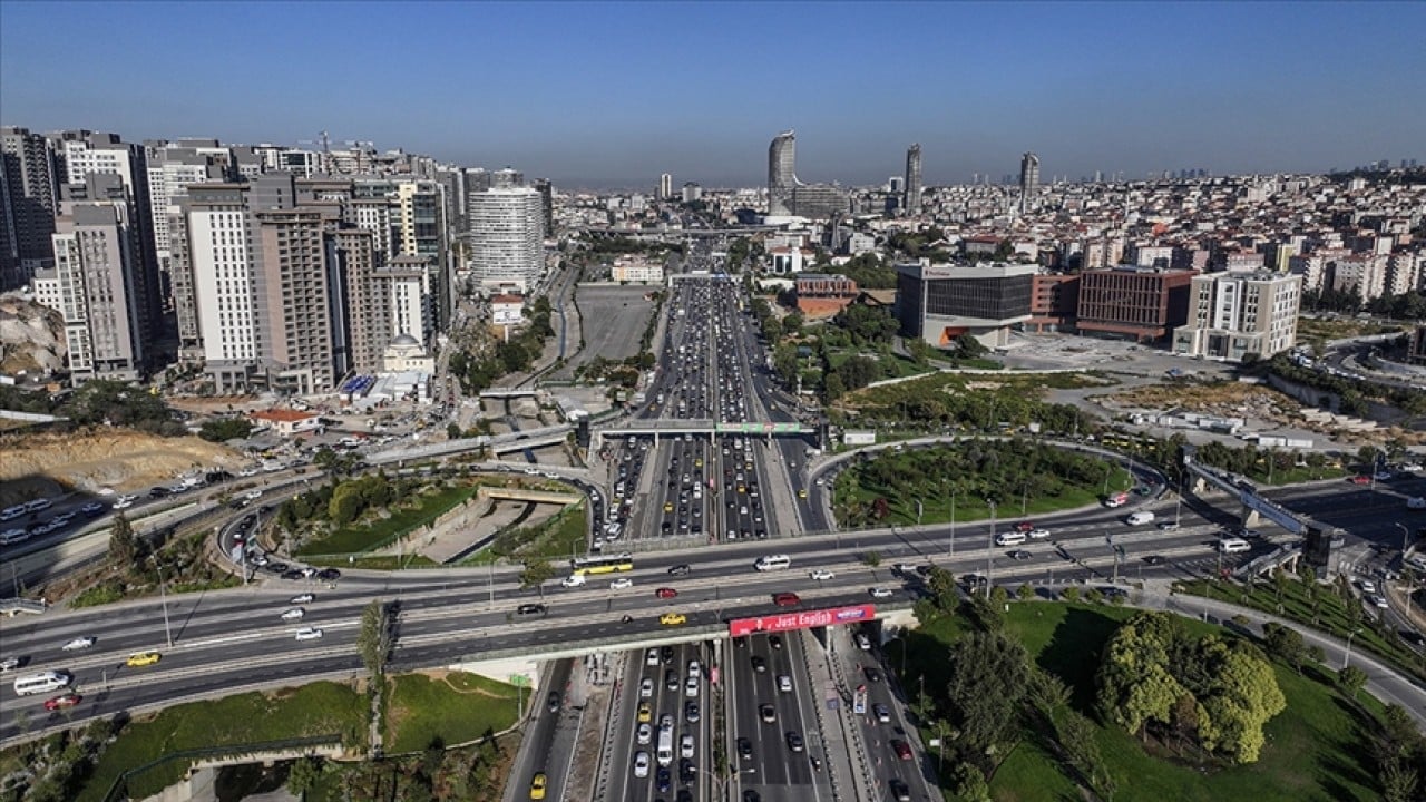 Foto - Yaz geldi, İstanbul'da değişen bir şey yok! Trafik yoğunluğu devam ediyor