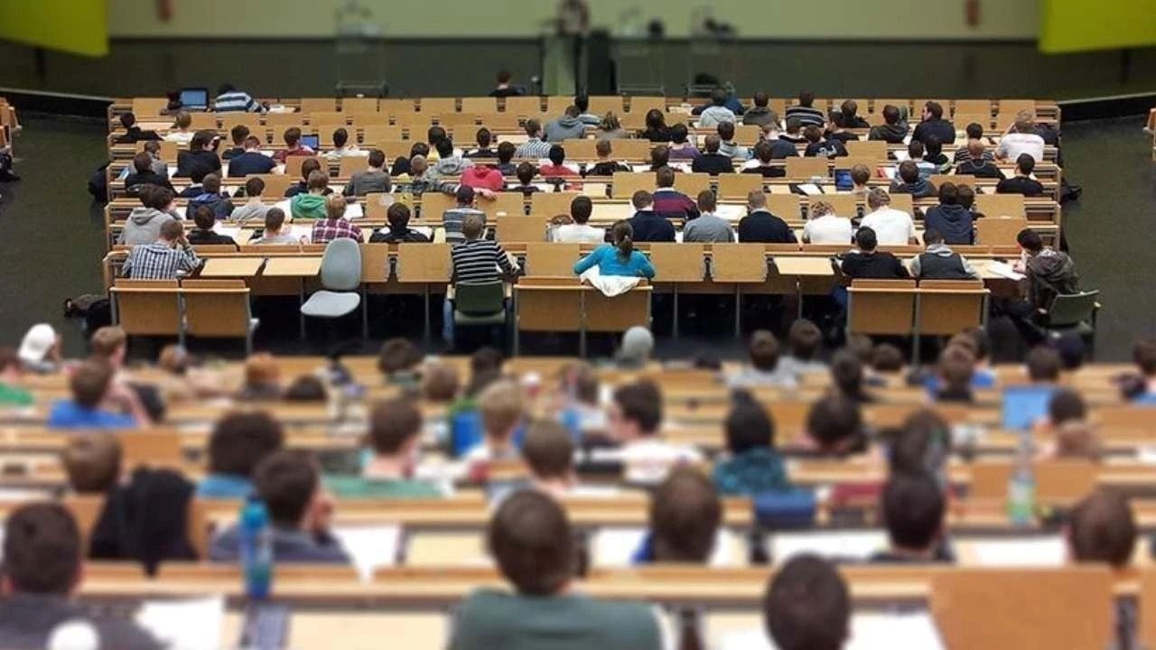 Foto - Yaz tatili 1 aya, üniversiteler 3 yıla iniyor! İşte uygulanacak bölümler