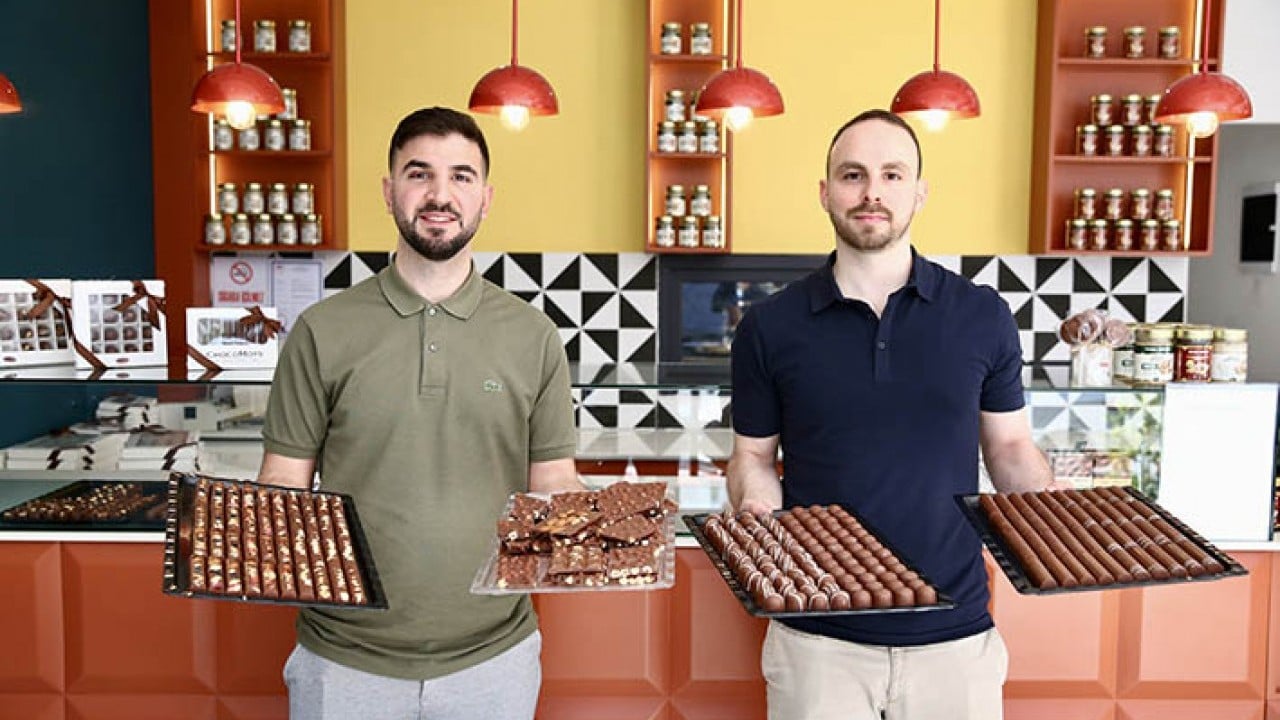 Yazılım mühendisi üç arkadaşın başarısı Türk fındığını çikolata ile buluşturdular