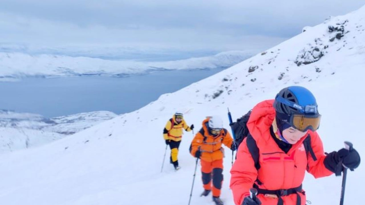 Foto - Yazın sıcakta dalgalanan bayrak kışın buz kesti!