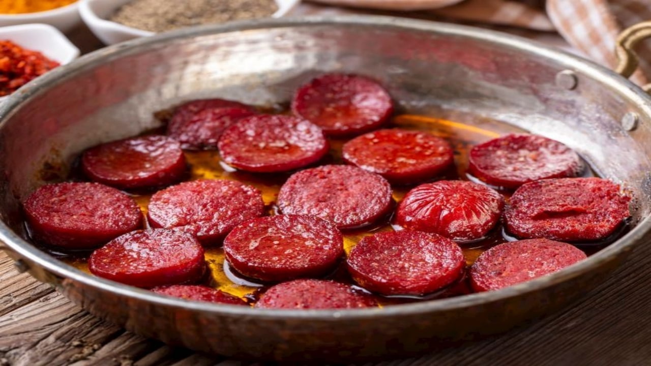 Foto - Yediğimiz sucuk gerçek değilmiş! Bakanlık 11 markanın skandalını ifşa etti