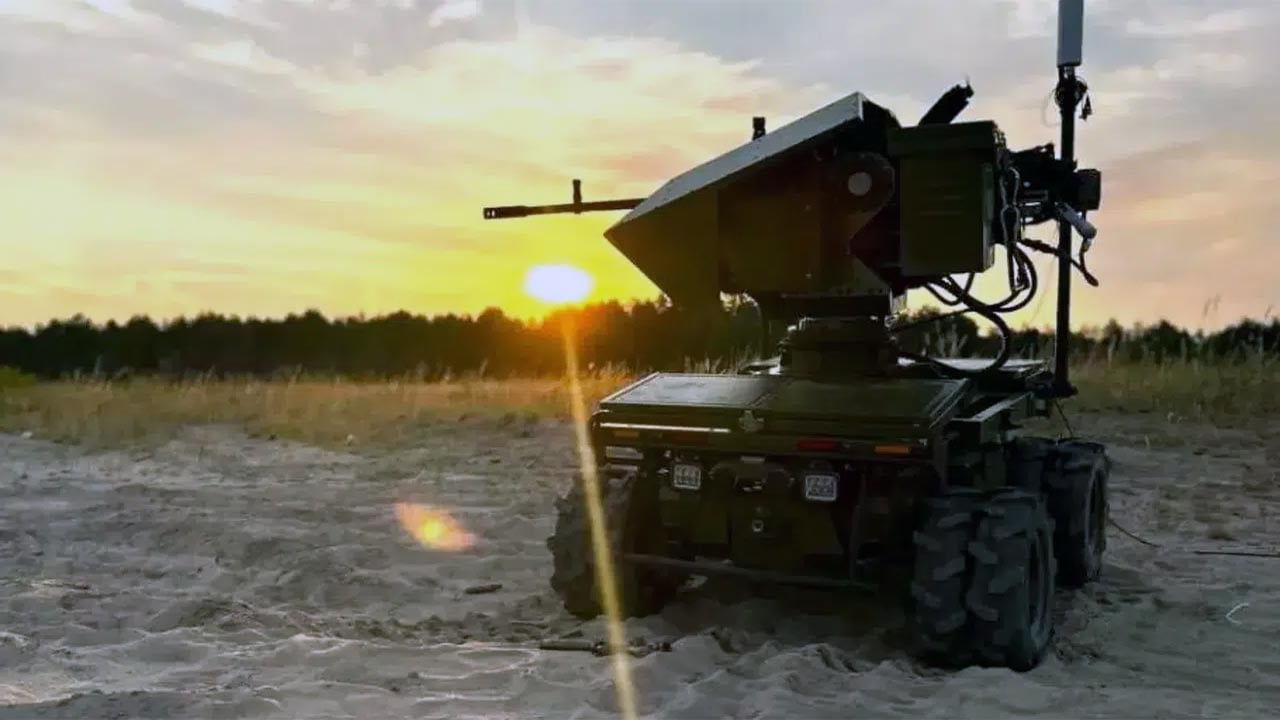 Foto - Yeni bir sıçrama daha! Savaş robotları ilk kez mevzi ele geçirdi