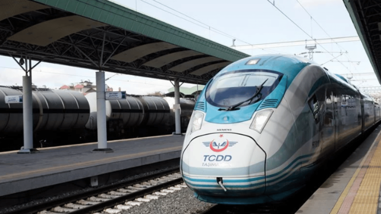 Foto - Yeni fiyat listesi açıklandı! Yüksek hızlı tren biletlerine zam şoku