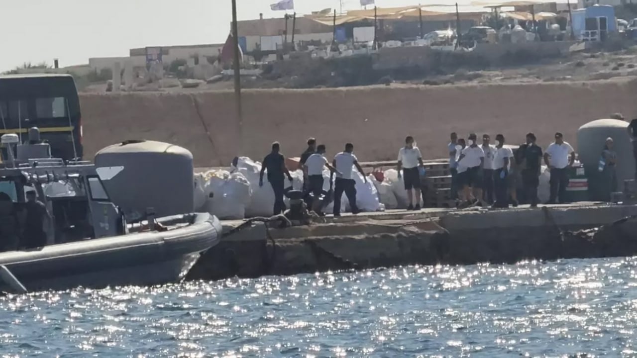 Foto - Yeni günde büyük facia! Tekne battı: 18 ölü var