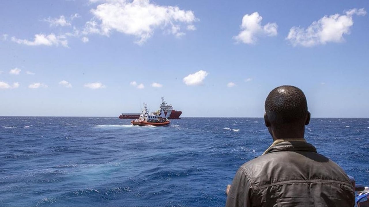 Foto - Yeni günde büyük facia! Tekne battı: 18 ölü var