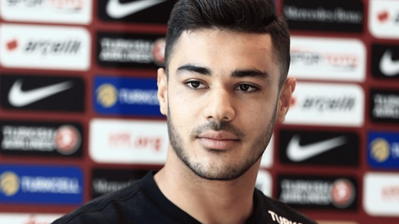 Foto - Yeni hamle mi bu? Galatasaray eski stoperiyle anlaştı: Ozan Kabak dönüyor