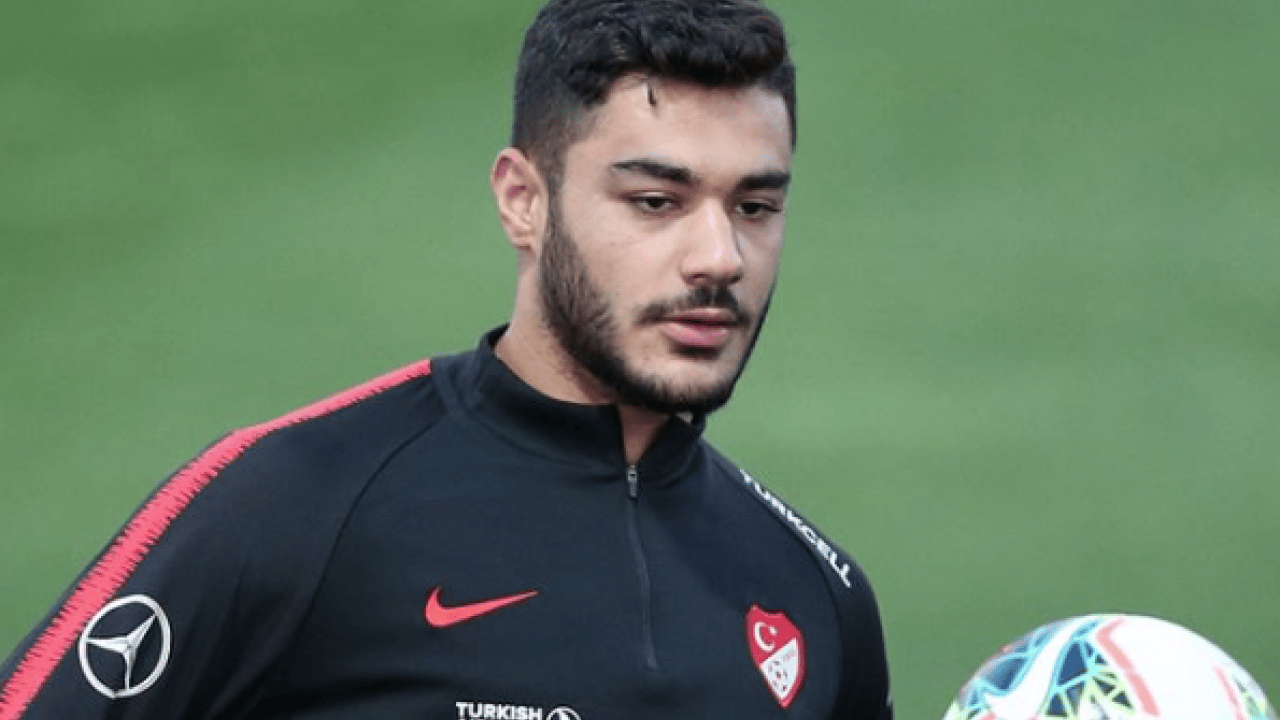 Foto - Yeni hamle mi bu? Galatasaray eski stoperiyle anlaştı: Ozan Kabak dönüyor