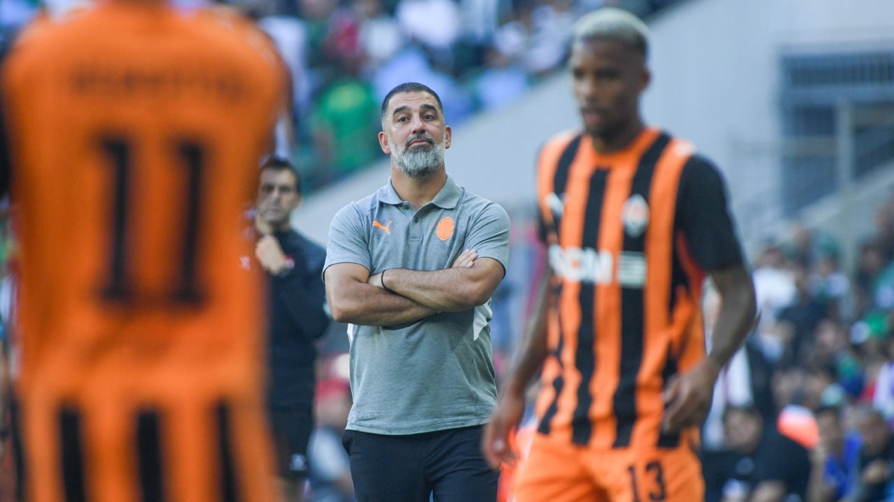 Foto - Yeni kadrosuyla ilk kez sahneye çıktı! Bursaspor, Arda Turan’ın Shakhtar’ıyla karşılaştı