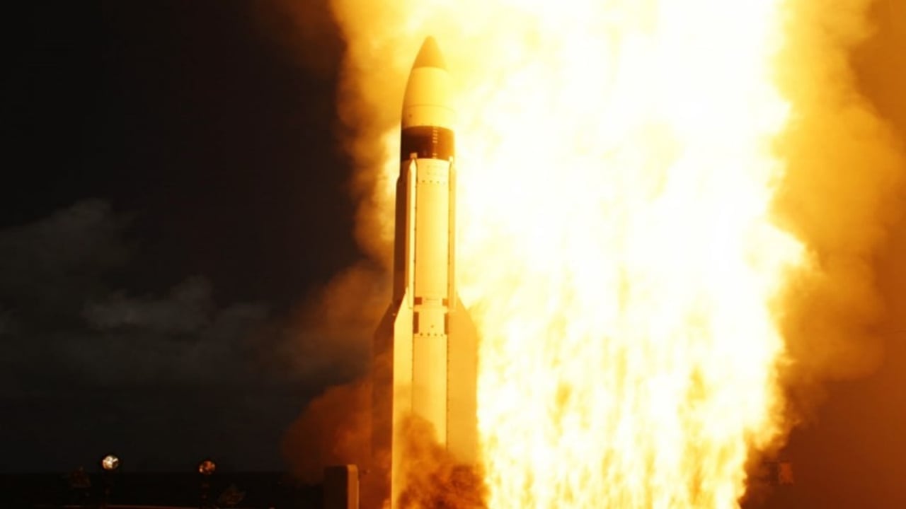 Foto - Yeni nesil füze paketi için kesenin ağzı sonuna kadar açıldı! Füze savunmasının kralı olan SM-3 Block’lar banttan patır patır inecek