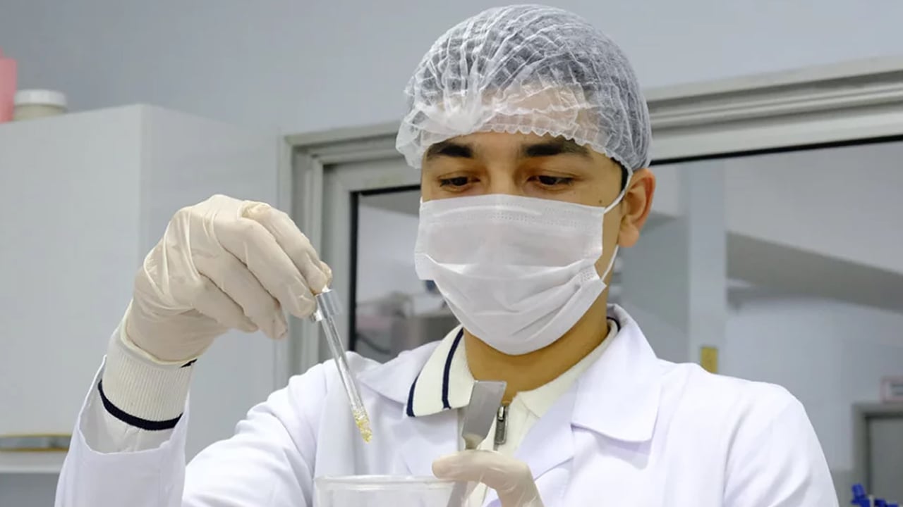 Foto - Yeni nesil olan saç spreyi hakkında Tayvan ülkesinden bin 500 kişi üzerinde test yaptık diyerek duyurdular 