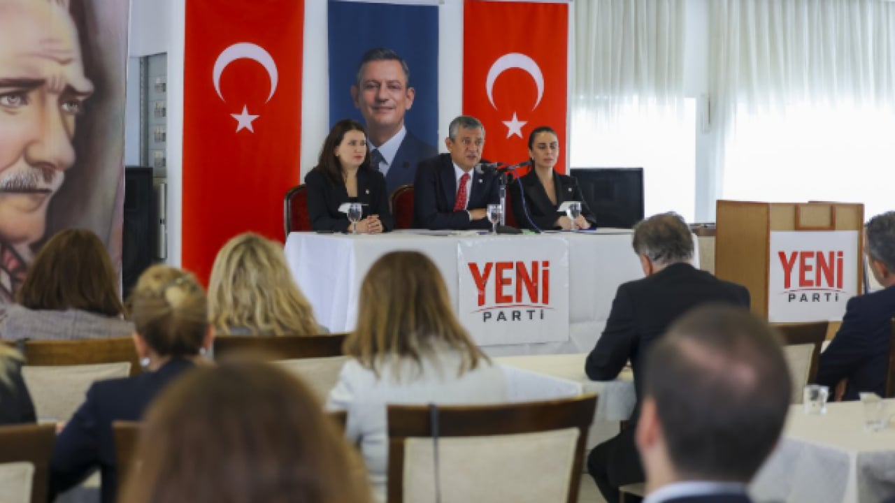 Foto - Yeni Parti’nin skandal programı: Mavi Vatan ve FETÖ yok, LGBT başköşede 