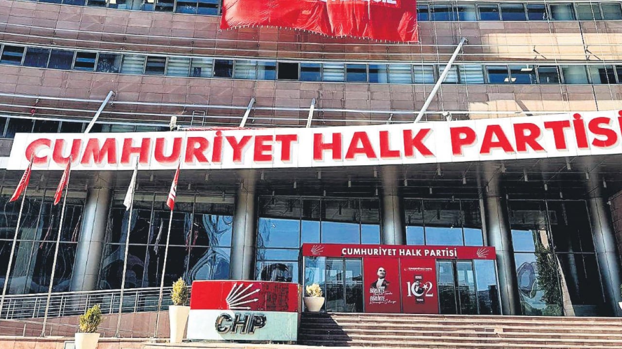Foto - Yeni partiye tartışmalı başlangıç! Kurucular listesi gündemde: Şaibeli isimler bir arada!