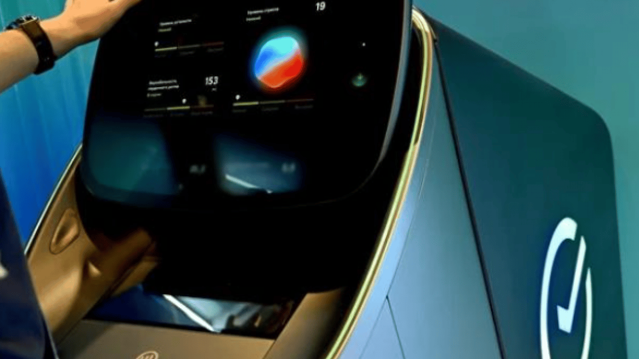 Foto - Yeni robotu görücüye çıktı! Rusya yapay zeka yarışına hız verdi