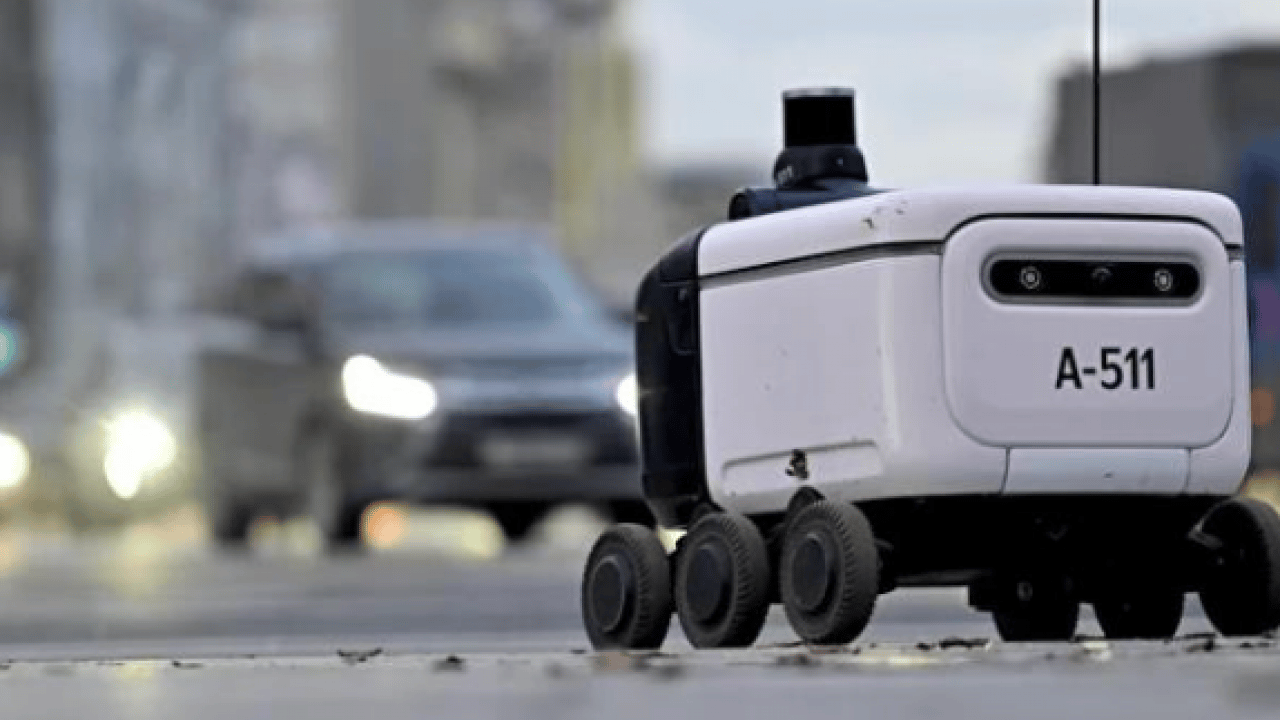 Foto - Yeni robotu görücüye çıktı! Rusya yapay zeka yarışına hız verdi