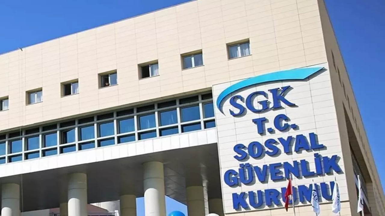 Foto - Yeni SGK dönemi başlıyor! Milyonlarca kişinin emeklilik ve prim sistemi baştan
