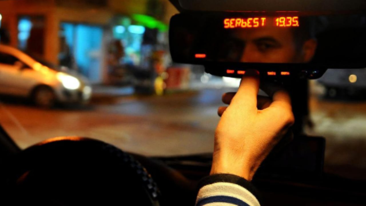 Ankara'da taksiye zam! İndi bindi ücretlerinde rekor artış!