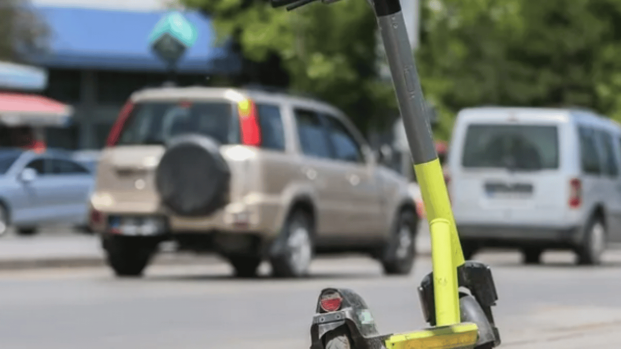 Foto - Yeni zorunluluk geldi! Scooter kullananlar dikkat