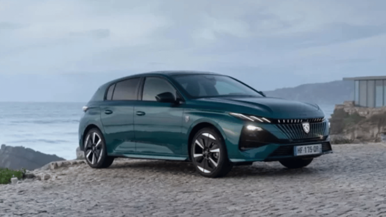 Foto - Yenilenmiş modeli satışa çıkıyor! Logo detayı dikkat çekti!